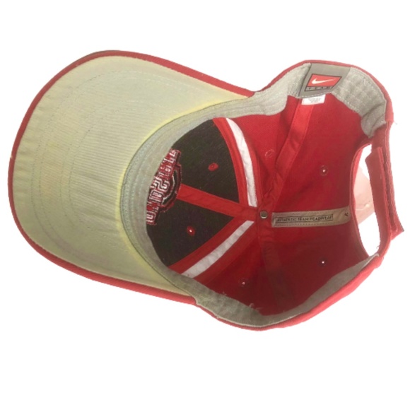 Nike OHIO STATE BUCKEYES College Football Red Baseball Cap~ONE SIZE FITS ALL - Picture 2 of 4